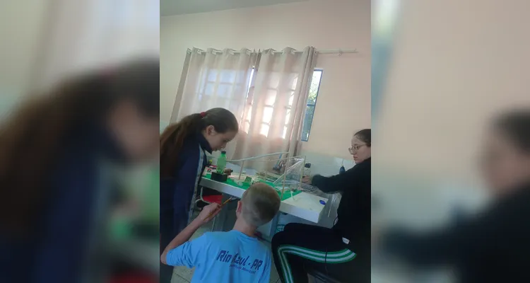 Confira os registros do trabalho em sala de aula.