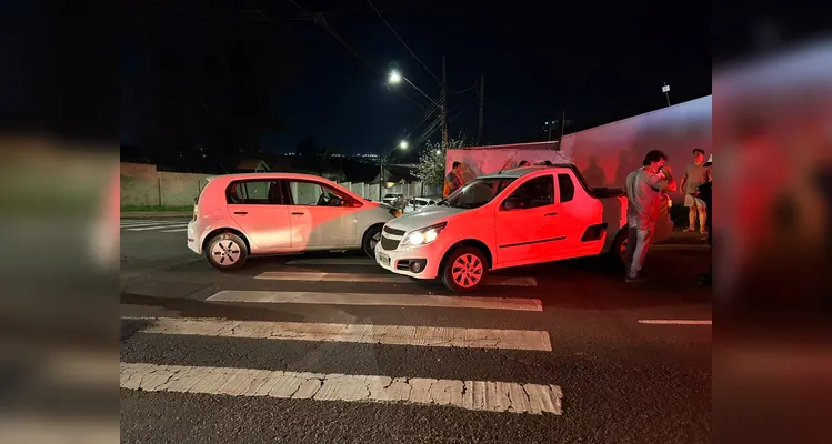 Motorista avança preferencial e colide contra carro no bairro Uvaranas em PG