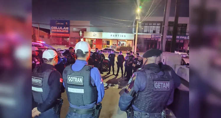 Operação 'Vizinhança Segura' aborda 39 veículos e prende dois motoristas em PG