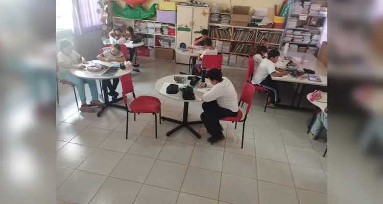 Turma de Ortigueira debate materiais sustentáveis e coleta seletiva