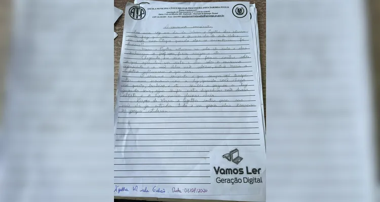 Os alunos produziram textos e desenhos sobreo tema estudado.
