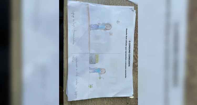 Os alunos produziram textos e desenhos sobreo tema estudado.