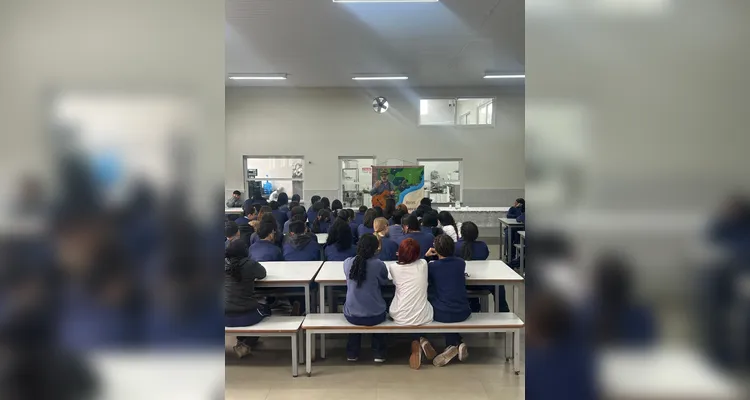 Colégio Cívico-Militar de PG celebra Dia do Tropeiro com música e história