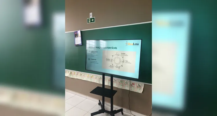 Confira os registros do trabalho em sala de aula.