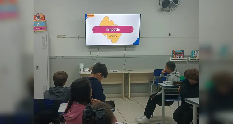 Confira a série de registros do trabalho em sala de aula.