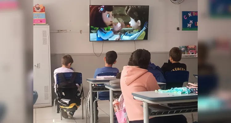 Confira a série de registros do trabalho em sala de aula.