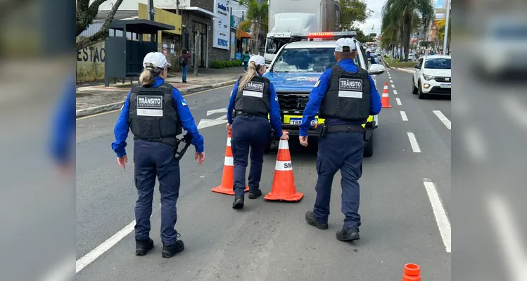 Estudante de 15 anos é atropelado no Centro de Ponta Grossa