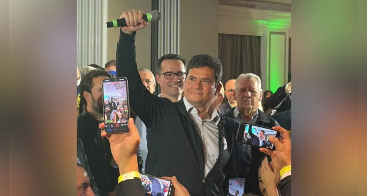 Governador eleito destacou a presença de prefeitos que não o apoiaram no primeiro turno e prometeu parceria com todos os municípios