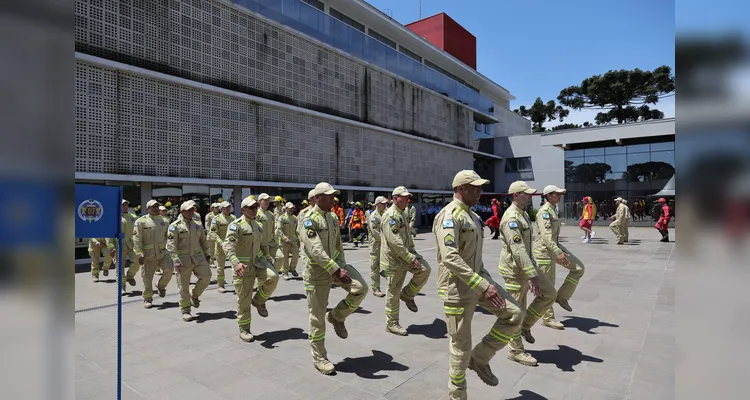 Corpo de Bombeiros Militar do Paraná celebra 114 anos em solenidade comemorativa
