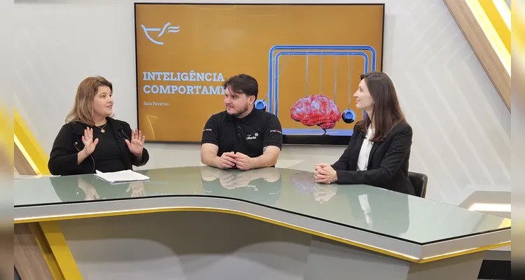 O painel relacionou inteligência comportamental a cinco dimensões: autoconhecimento, autogestão, consciência social, habilidades de relacionamento e tomada de decisão responsável.