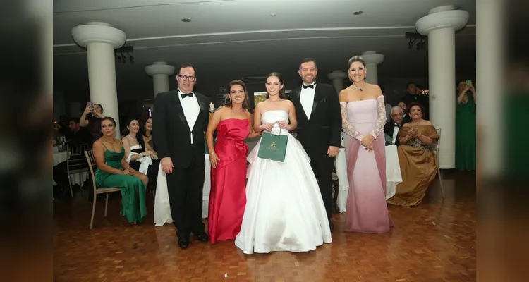 MARIA EDUARDA VAZ KASPRZAK, FILHA DE CAROLINNE ARAUJO DA COSTA VAZ E CLEVERSON LOSS KASPRZAK