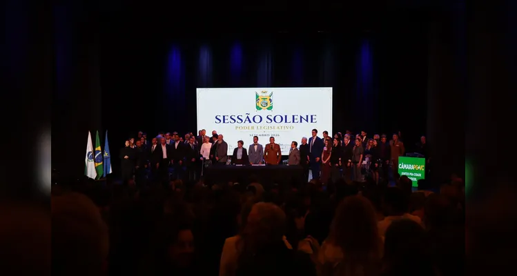 Confira imagens da Sessão Solene.