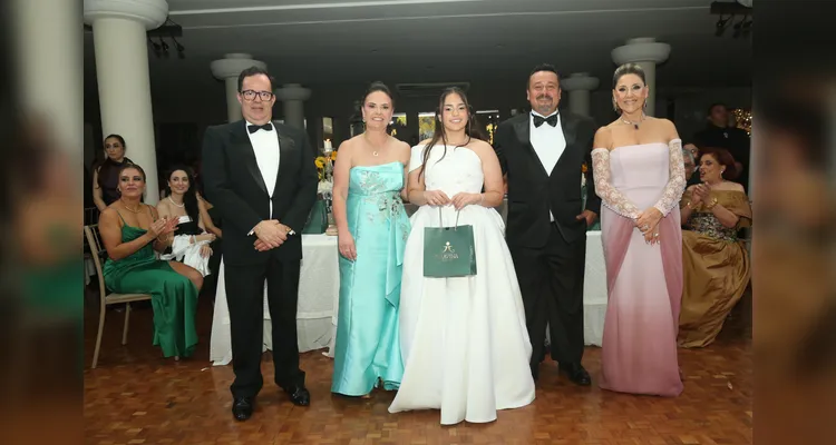 MARINA PIETCHAK NEGRELLI BARÃO, FILHA DE CARINA PIETCHAK E WELLINGTON NEGRELLI BARÃO
