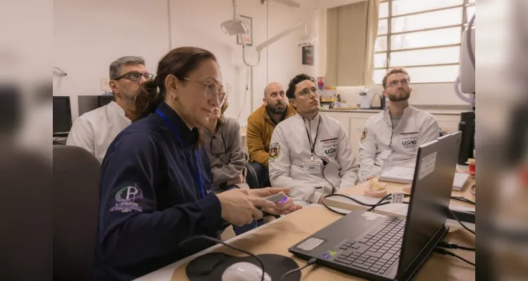 UEPG capacita profissionais do SUS para produzir próteses dentárias com tecnologia