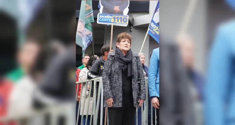 Veja fotos da abertura do desfile dos 203 anos de Ponta Grossa