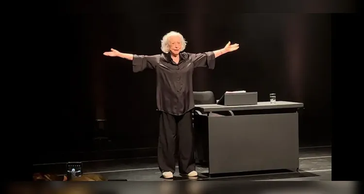 Fernanda Montenegro em leitura interpretada de Simone de Beauvoir em agosto de 2024 |