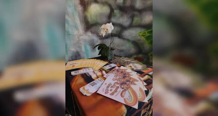 Rosicler Antoniácomi promove lançamento de livros em Ponta Grossa