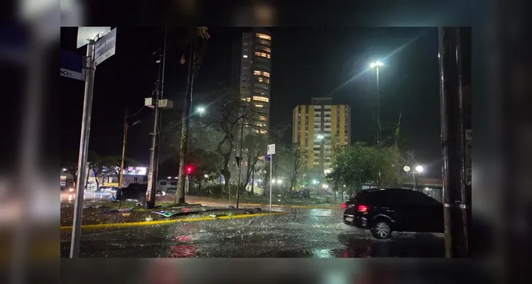 Estragos na cidade de Apucarana.