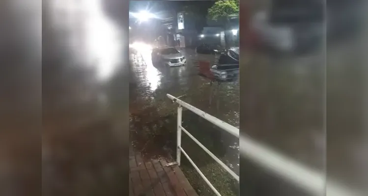 Estragos na cidade de Apucarana.