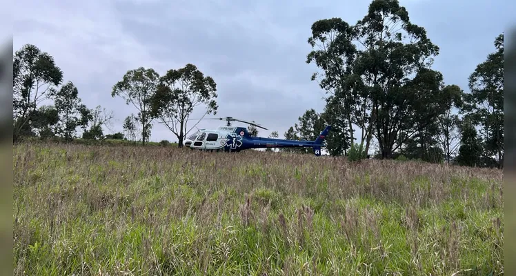 Grave acidente deixa vítima presa às ferragens no bairro Neves em Ponta Grossa