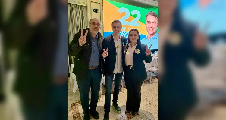 Prefeitos e lideranças políticas do Estado estiveram reunidos.