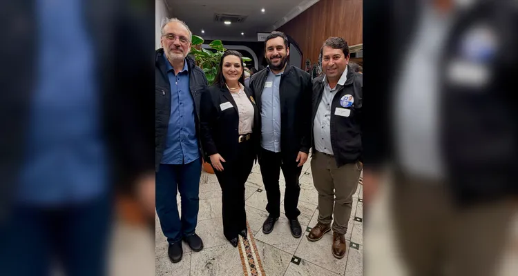 Prefeitos e lideranças políticas do Estado estiveram reunidos.