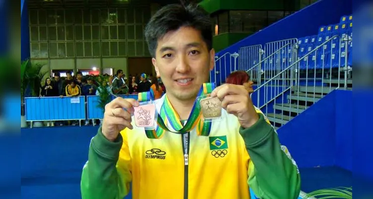 Hugo Hoyama em competições oficiais como atleta da Seleção Brasileira de tênis de mesa |