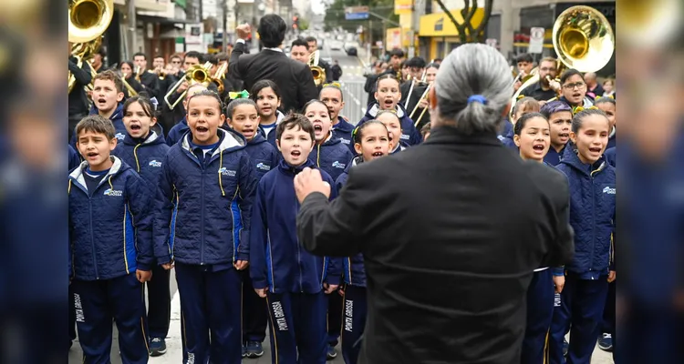 População celebra o 7 de Setembro em desfile cívico na Avenida