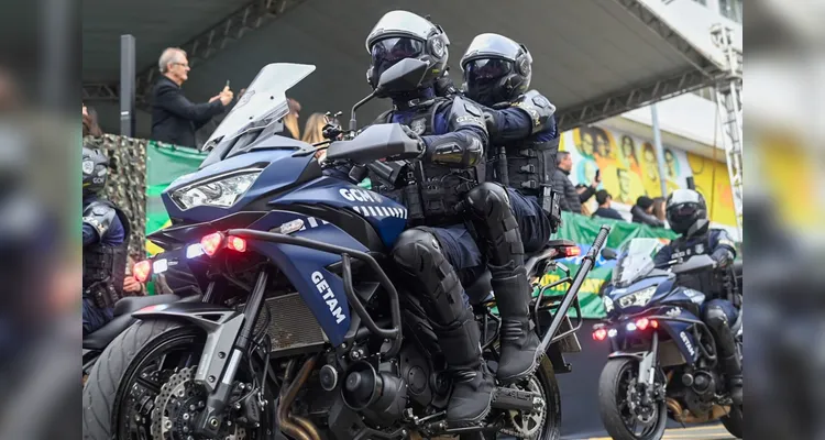 População celebra o 7 de Setembro em desfile cívico na Avenida