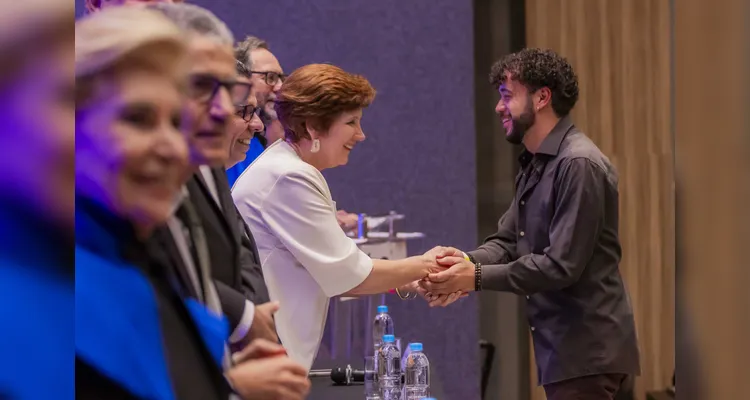 UEPG recebe 55 novos professores efetivos após dez anos