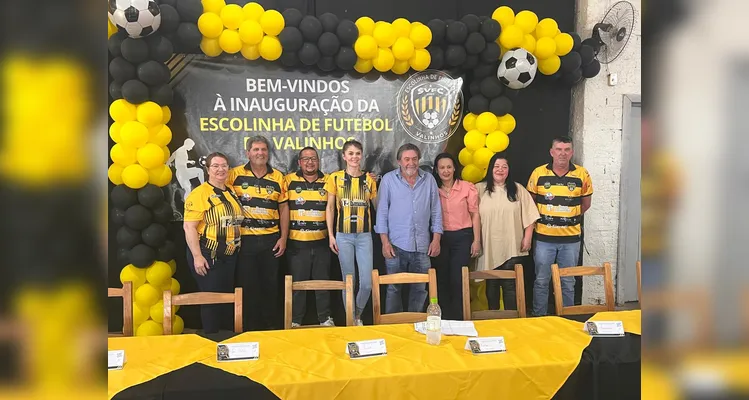 Valinhos inaugura escola de futebol e fortalece projeto em Guaraúna