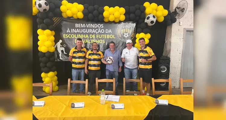 Valinhos inaugura escola de futebol e fortalece projeto em Guaraúna