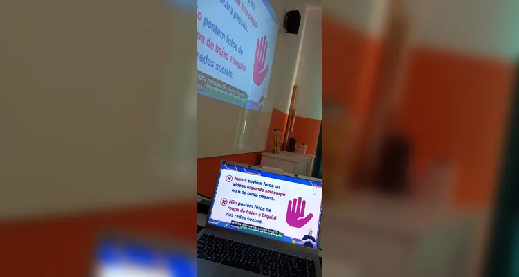 Confira os registros do trabalho em sala de aula.