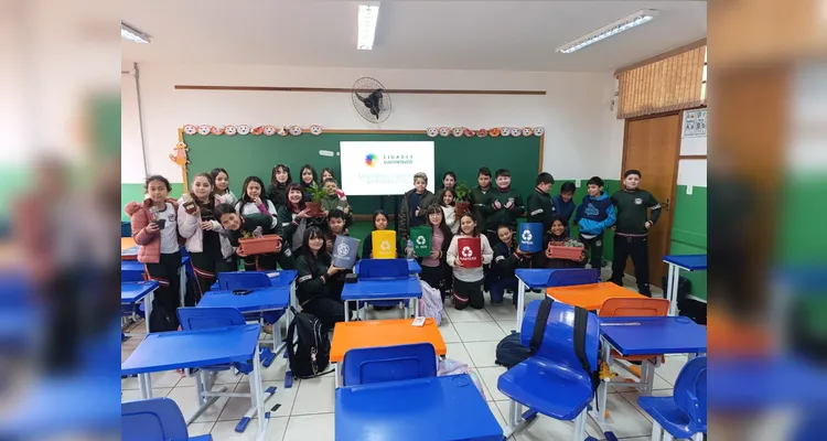 Confira os registros do trabalho em sala de aula.