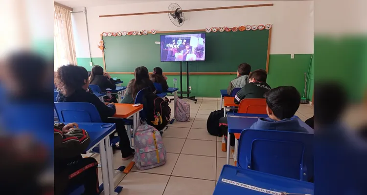 Confira os registros do trabalho em sala de aula.