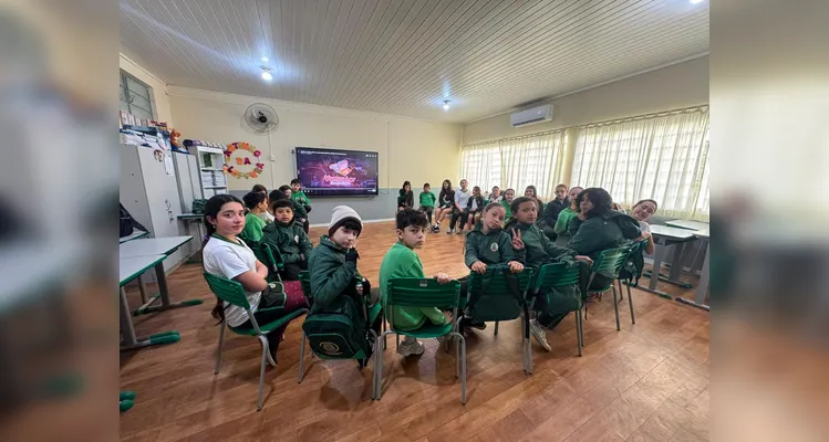 Veja a série de registros da ampla proposta em sala de aula.