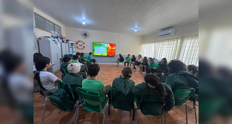 Veja a série de registros da ampla proposta em sala de aula.