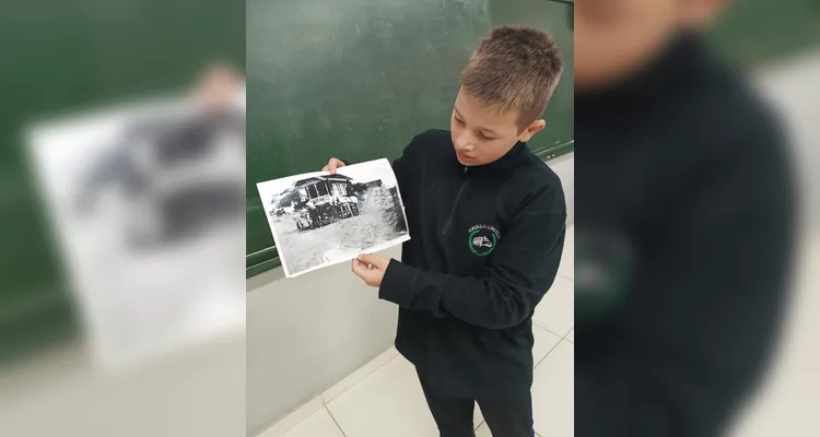 Confira registros do trabalho em sala de aula.