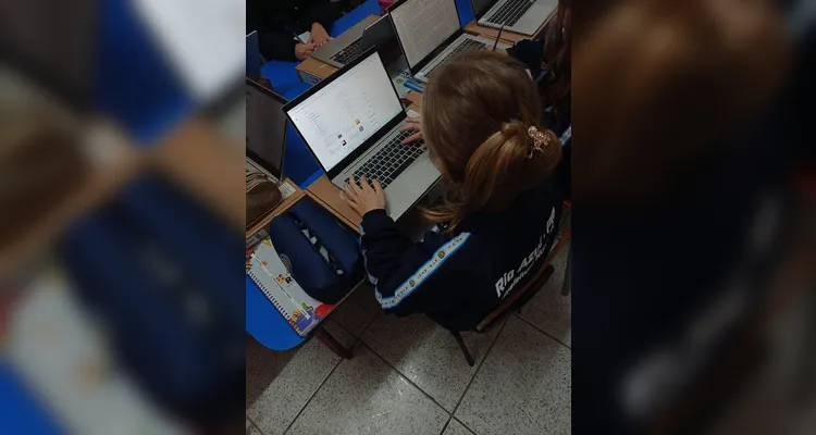 Confira a série de registros do trabalho em sala de aula.