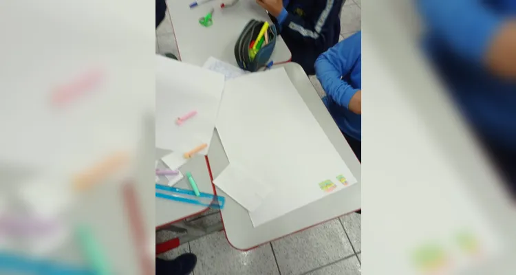 Confira a série de registros do trabalho em sala de aula.