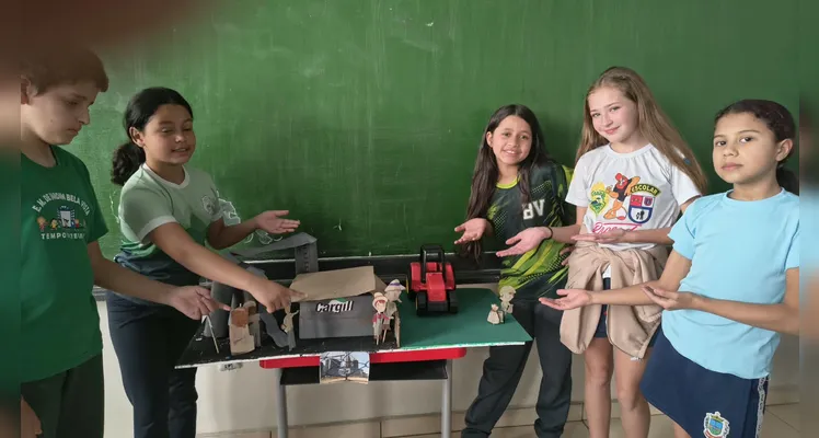Confira a série de registros da ampla proposta em sala de aula.