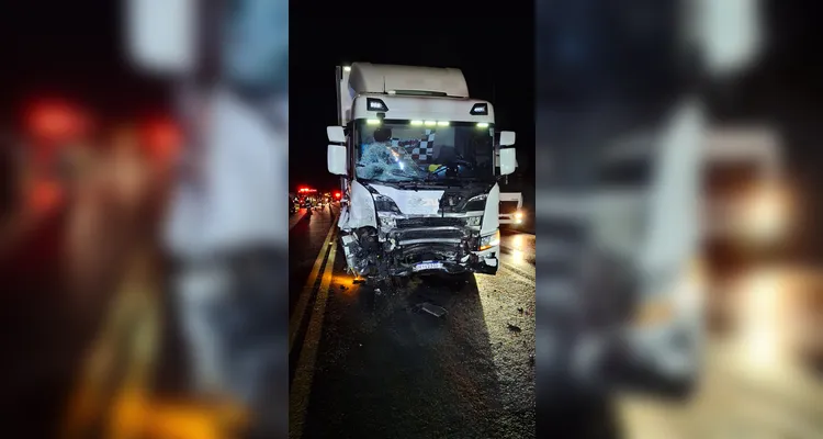Três pessoas morrem em colisão frontal na BR-277 em Fernandes Pinheiro