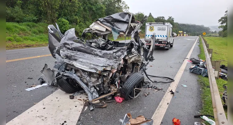 Três pessoas morrem em colisão frontal na BR-277 em Fernandes Pinheiro