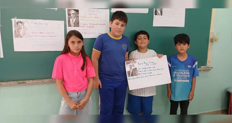 Confira a série de registros do amplo trabalho em sala de aula.