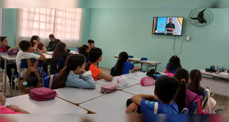 Confira a série de registros do amplo trabalho em sala de aula.