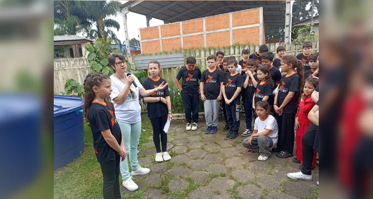 Veja a série de registros dentro e fora da sala de aula.