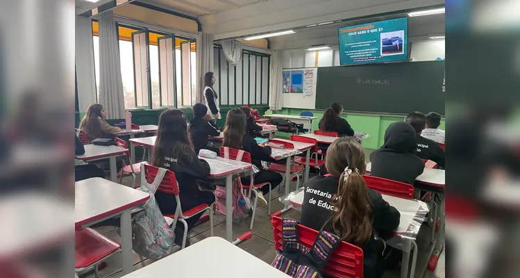 Confira os registros do trabalho em sala de aula.