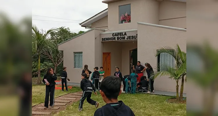 Confira alguns registros da proposta dentro e fora da sala de aula.