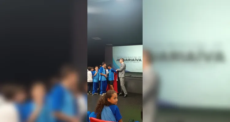 Confira a série de registros do trabalho dentro e fora da sala de aula.