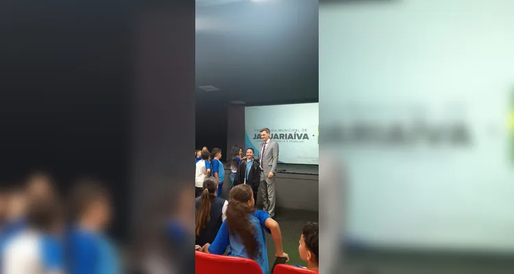 Confira a série de registros do trabalho dentro e fora da sala de aula.